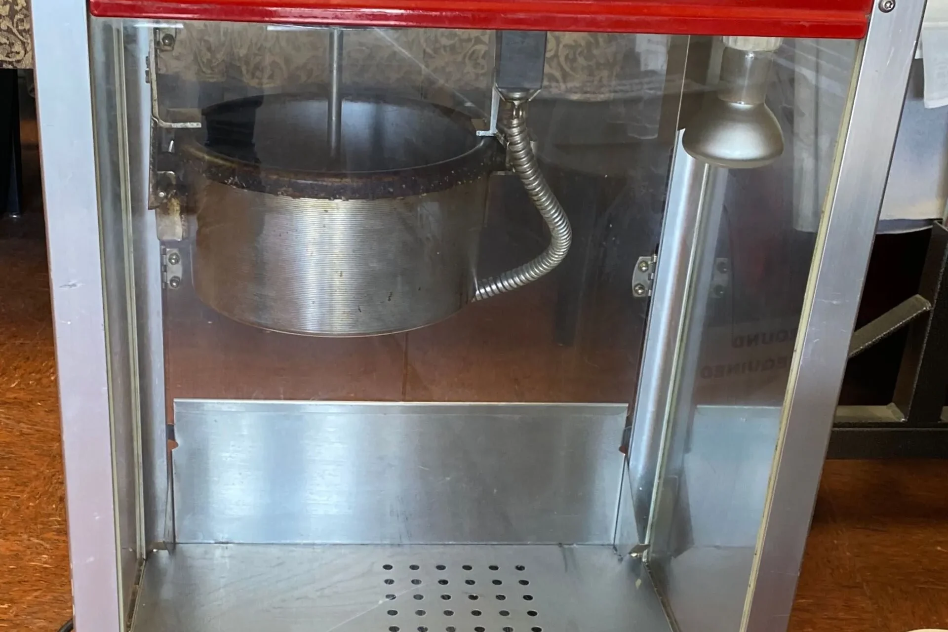 Pop corn machine